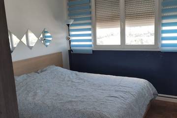 Appartement De Vacances pour 4 Personnes dans Saint-Étienne, Loire, Photo 1