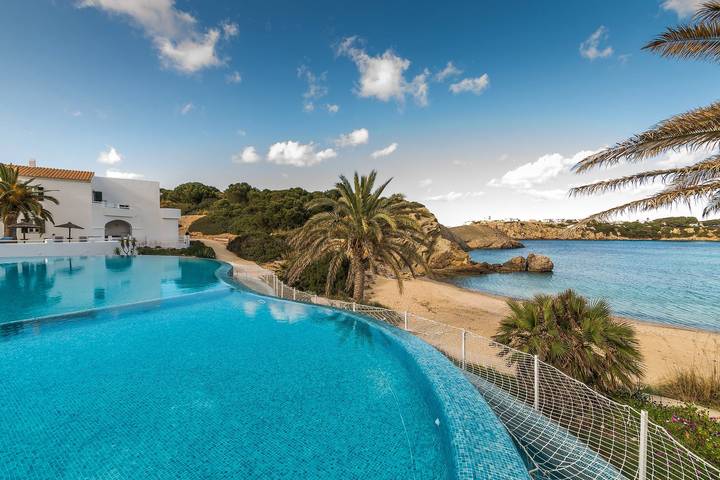 Gîte pour 5 personnes, avec jacuzzi et bassin pour enfant ainsi que balcon et jardin à Arenal d'en Castell - 4