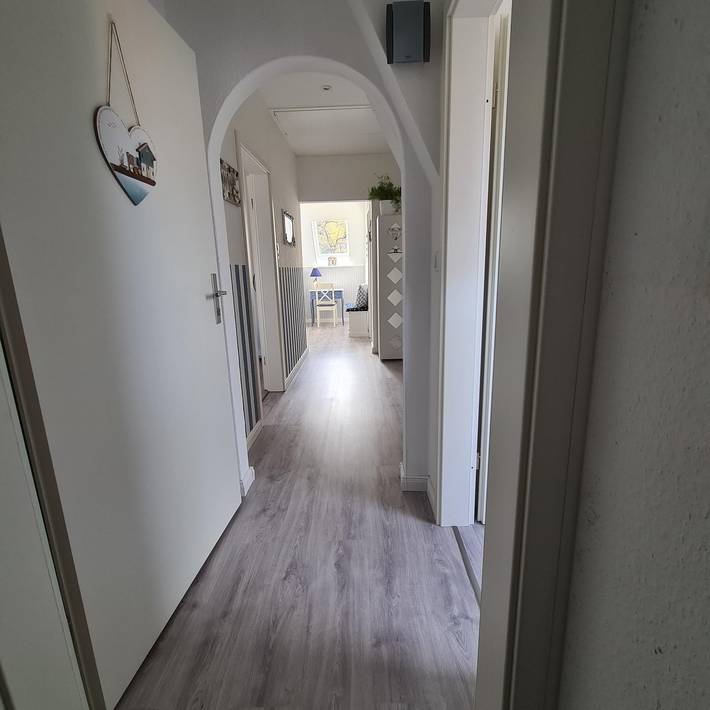 Ferienwohnung für 4 Personen, mit Balkon und Terrasse sowie Garten in Pewsum