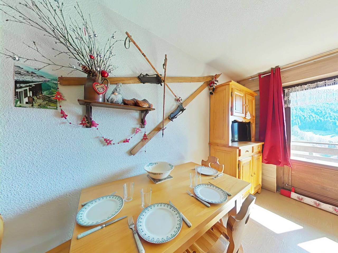 Apartamento entero, Estudio para 4 con balcón y parking privado, Le Grand-Bornand in Le Grand-Bornand, Región de Annecy