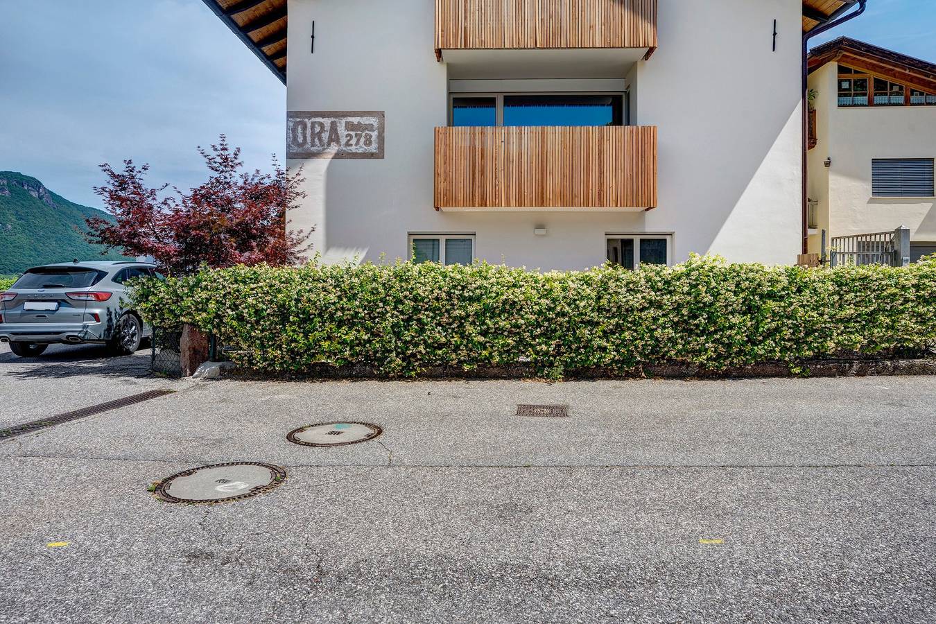 Ganze Wohnung, Barrierefreie Ferienwohnung '3' mit Garten, Wlan und Klimaanlage in Auer, Südtirol