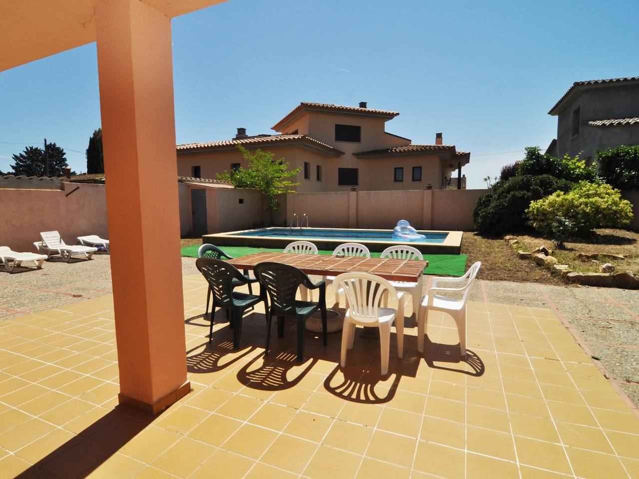 Casa espaciosa con piscina privada, Wifi y barbacoa a 15 minutos de la playa en Torroella de Montgrí in La Escala, Alt Empordà