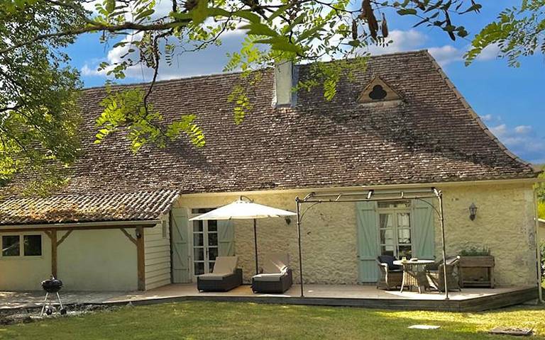 Location de vacances pour 2 personnes, avec jardin ainsi que vue et piscine à Sainte-Sabine-Born - 2