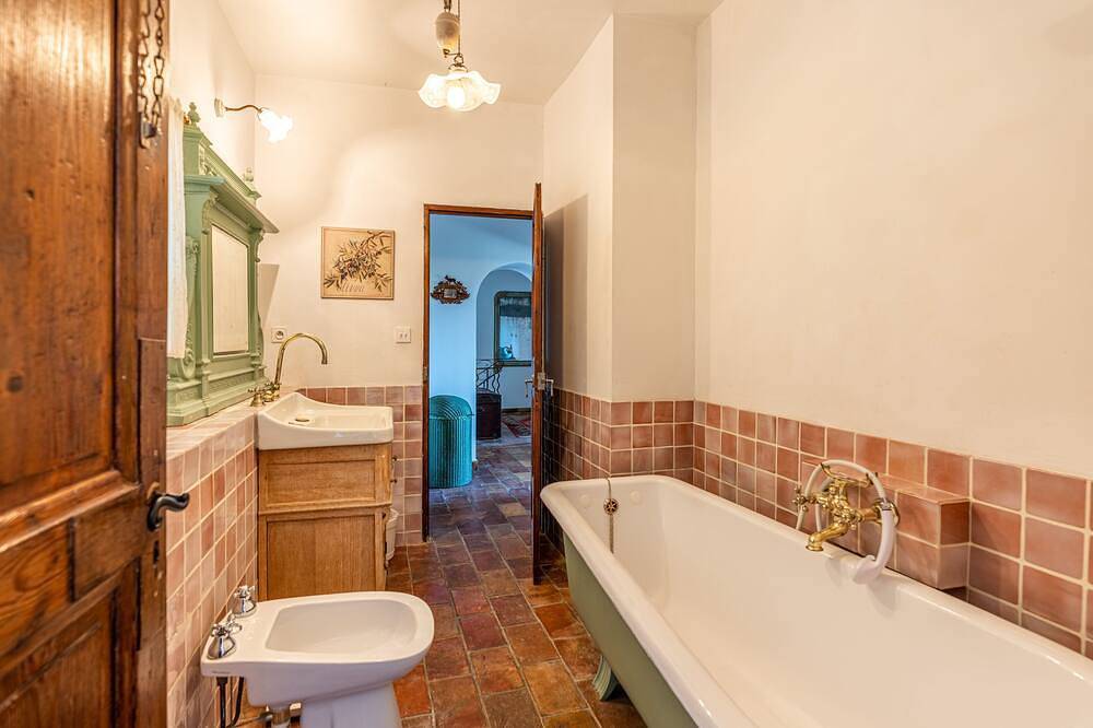 Secluded Provençal mas in Lambesc, Aix-en-Provence und Umgebung