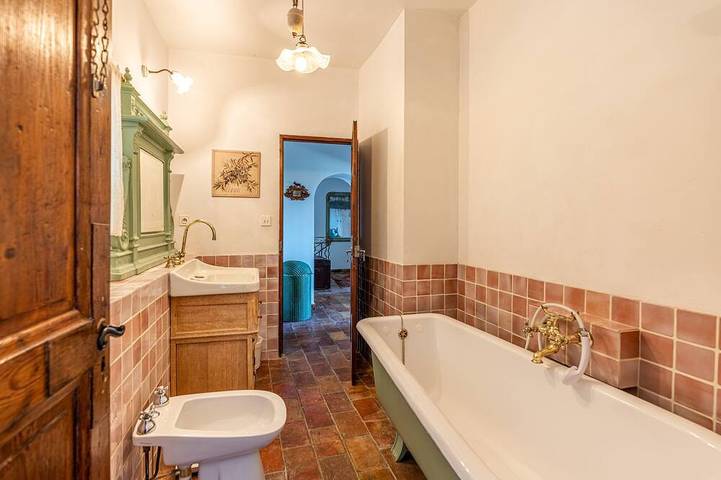 Secluded Provençal mas in Lambesc, Aix-en-Provence und Umgebung