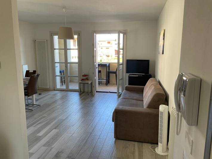 Apartment 'Lake Just Minutes Away' with Lake View, Pool & Wi-Fi