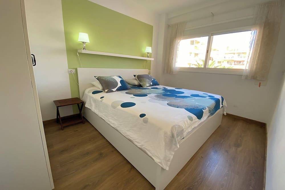 Entire apartment, Apartment Los Christianos Central new in Los Cristianos, Arona