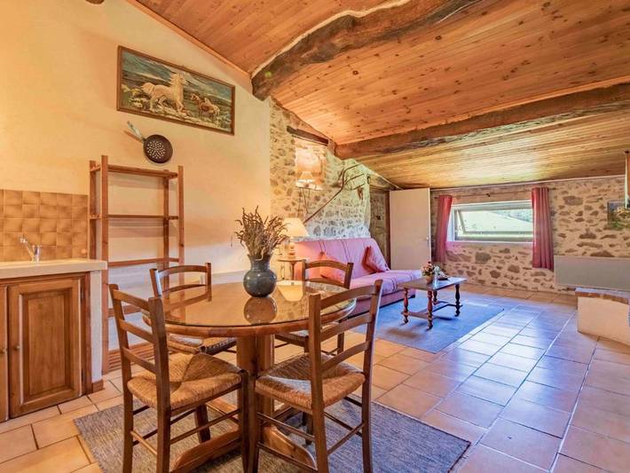 Location de vacances pour 4 personnes, avec jardin, animaux acceptés à Roche-Saint-Secret-Béconne - 4