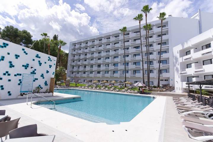 Hôtel pour 2 personnes, avec piscine et jardin