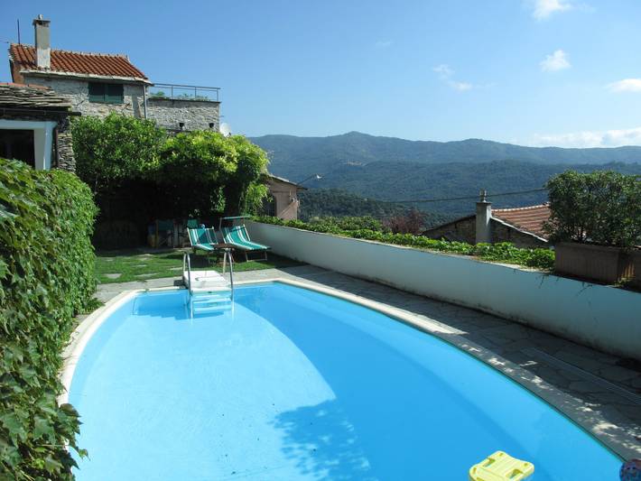 Casa vacanza per 11 persone, con giardino e panorama nonché terrazza - 1