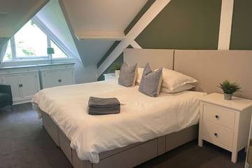 Apartment for 4 People in Exeter, Devon, Photo 1