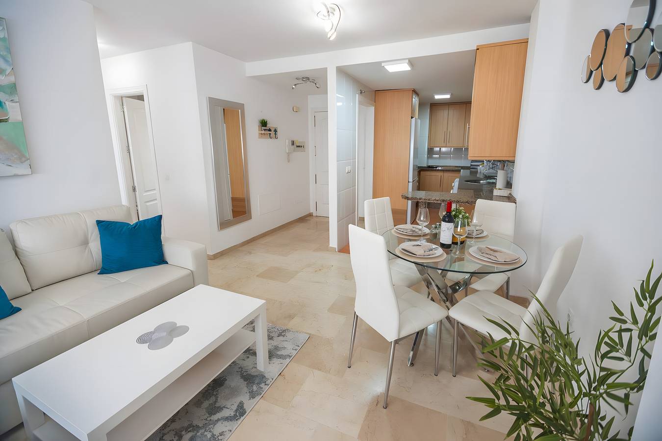 Apartamento entero, Apartamento '216 Central La Cala' con Wi-Fi y Aire Acondicionado in La Cala de Mijas, Mijas