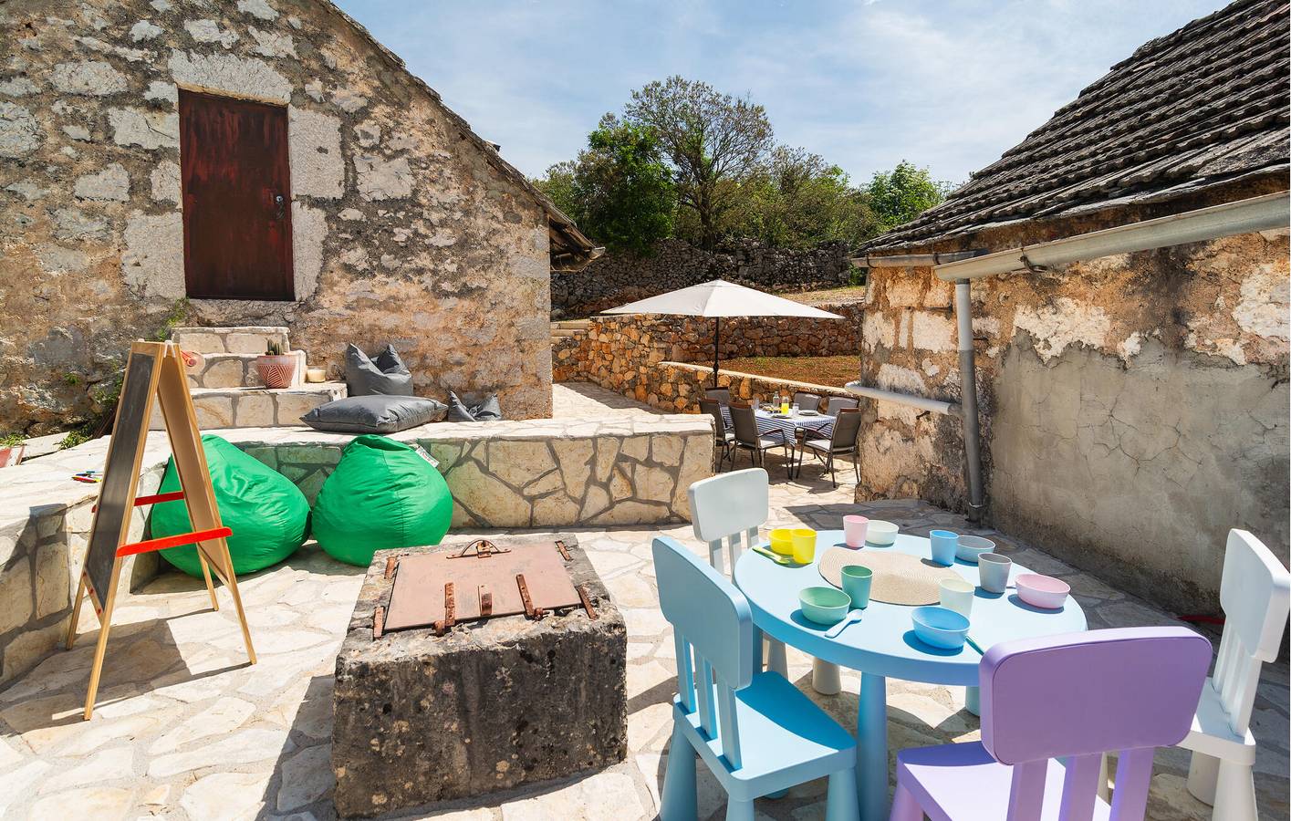 Gemütliche Wohnung mit Pool, WLAN und Klimaanlage in bester Lage in Imotski, Makarska Riviera