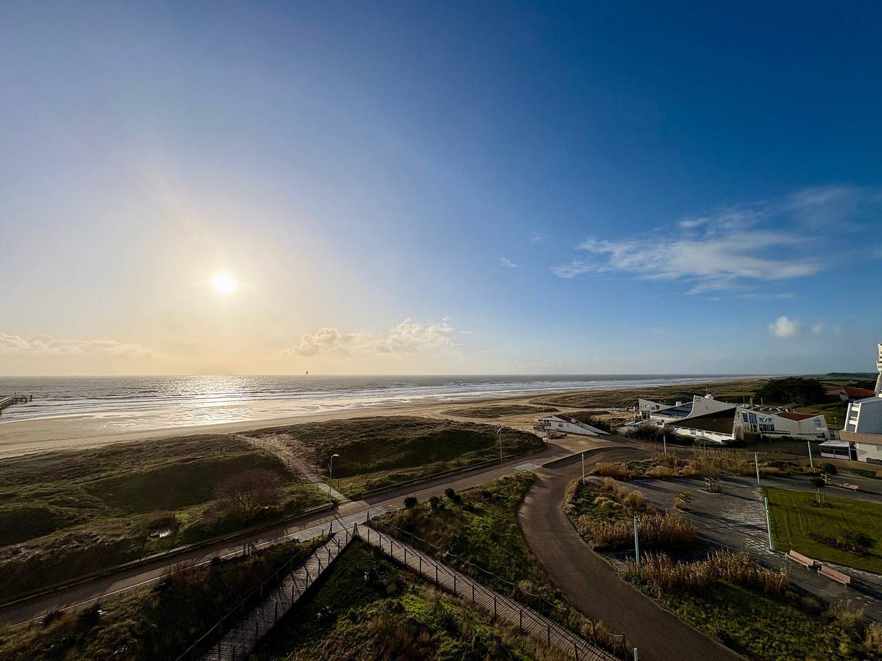 Entire apartment, 1-bedroom apartment, 4 ppl, private parking, sea-facing, sailing school in Saint-Jean-de-Monts, Vendée