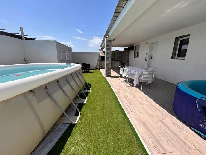 Apartamento para 6 personas, con jacuzzi además de terraza y piscina en Benicarló
