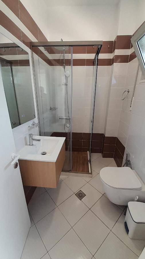 Maison d’hôte pour 4 personnes, avec vue ainsi que terrasse et jardin à Himarë - 2