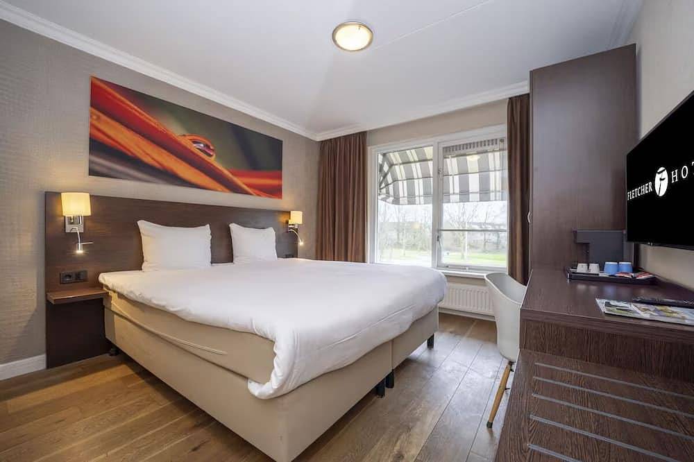 Tranquil Retreat with Free Parking, Breakfast & Walking/Cycling Routes in Middelburg, Walcheren