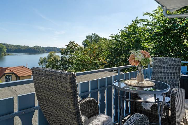 Ferienwohnung für 3 Personen, mit Balkon und Terrasse in Holsteinische Schweiz - 2