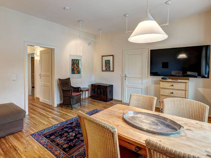 Ferienwohnung für 5 Personen, mit Balkon und Garten in Kölpinsee