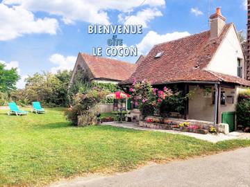 Gîte pour 2 personnes, avec jardin dans Nièvre