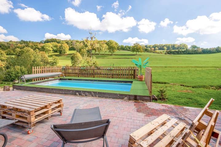 Villa voor 12 personen, met zwembad en terras in de Ardennen