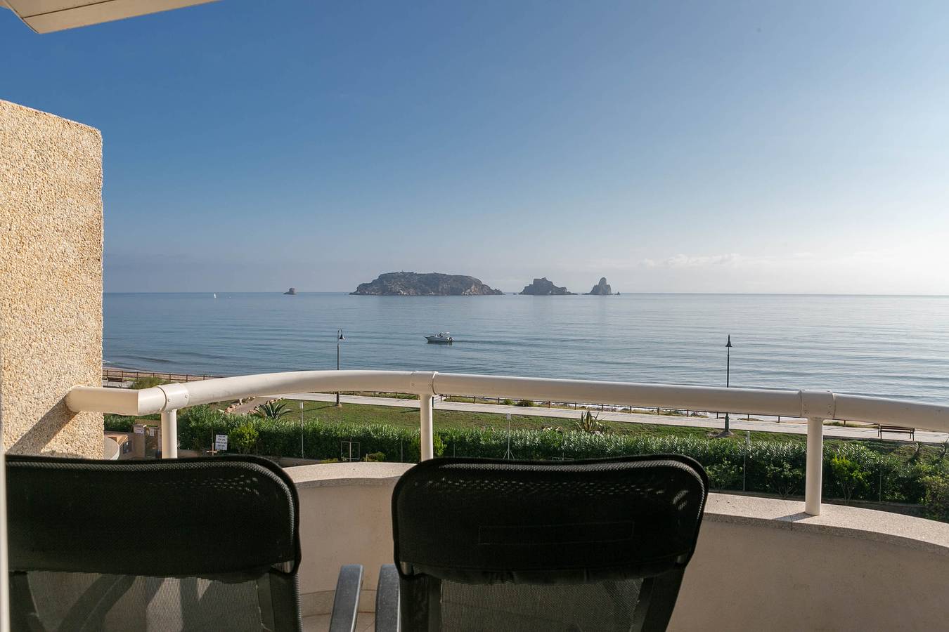 Apartamento entero, Apartment first line in Estartit in Els Griells, Costa Brava