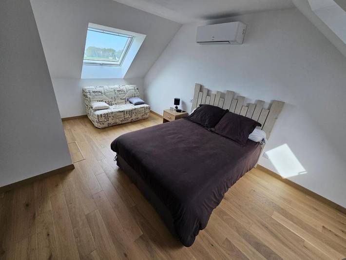 Gîte pour 2 personnes, avec jardin ainsi que terrasse et vue à Guécélard - 2