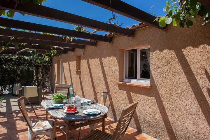 Maison kiwi avec piscine chauffée  terrasse  jardin et bbq à Calvi in Calvi, Région de Calvi