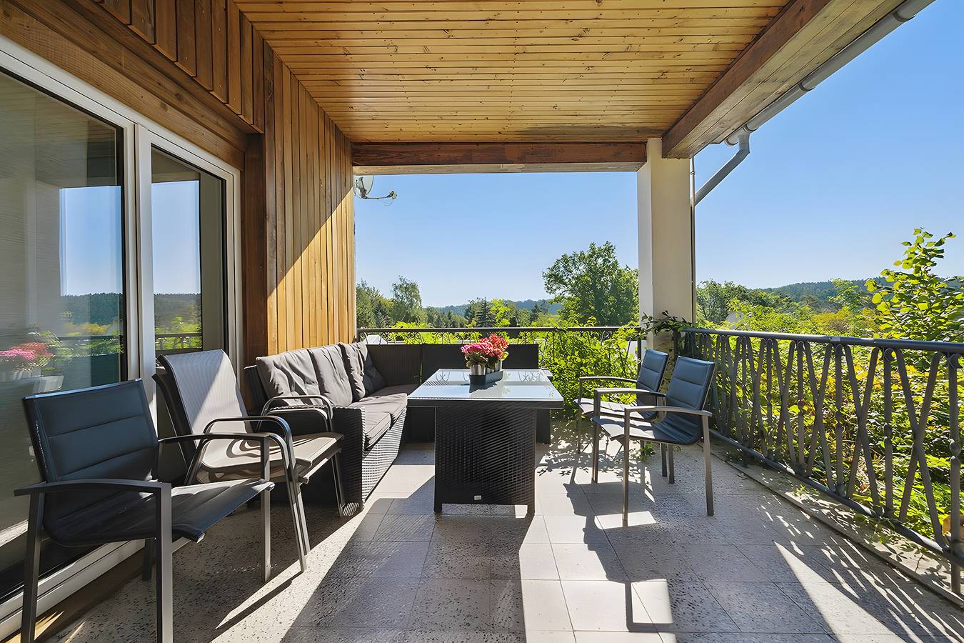 Ganze Wohnung, Ferienwohnung „Zum Segel“ 1 mit privater Terrasse und Wlan in Bungalowdorf Zadelsdorf, Zeulenroda-Triebes