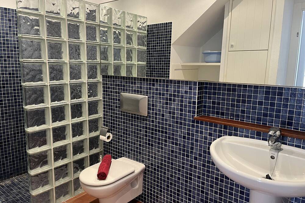 Apartamento entero, En una zona muy tranquila dentro del pueblo in Fornells, Es Mercadal