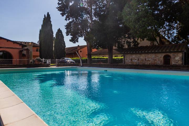 Appartamento intero, Appartamento 'Cesare' con piscina condivisa, Wi-Fi e aria condizionata in Campiglia Marittima, Costa degli Etruschi