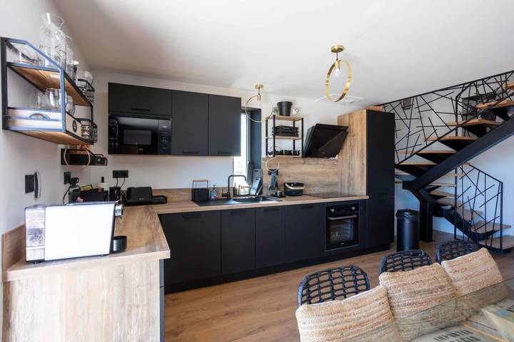 Gîte pour 9 personnes à Saint-Chély-d'Aubrac - 3