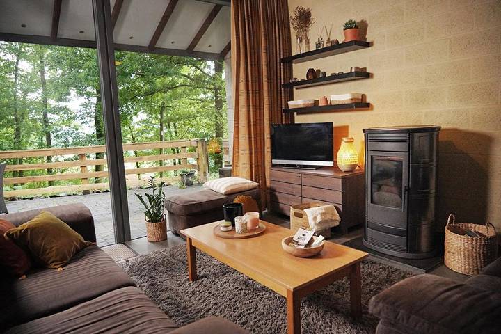 Location de vacances pour 6 personnes, avec terrasse et vue, adapté aux familles dans Petit Coo - 2