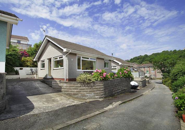 Limeslade Drive in Swansea region