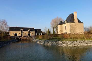 Gîte pour 14 personnes, avec jardin dans Maine-et-Loire