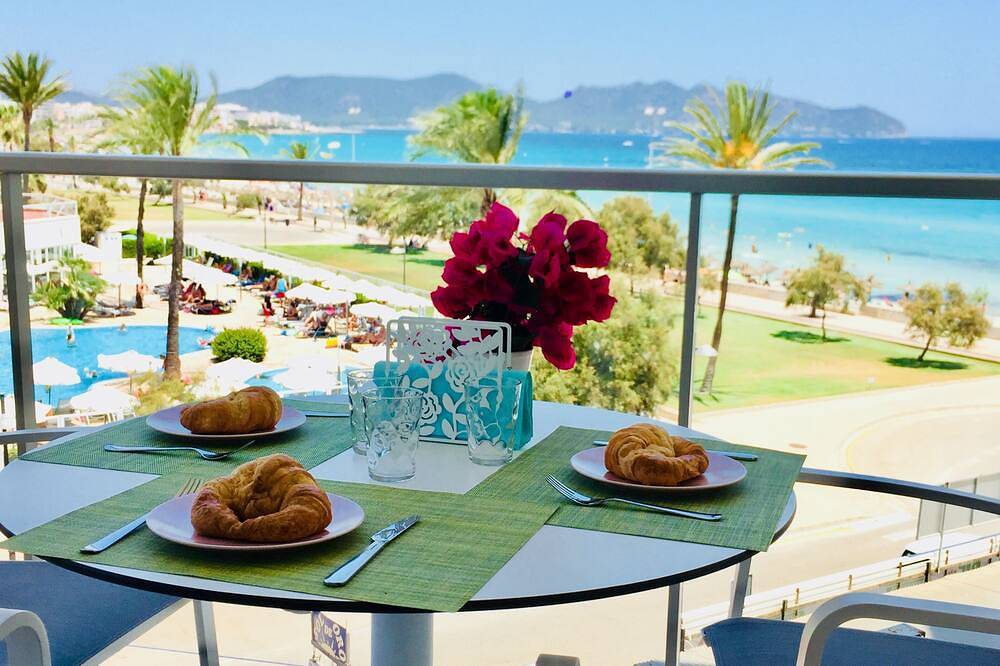 Entire apartment, Neu Wohnung am Strand / New apartment in the beach in Cala Millor, Sant Llorenç des Cardassar