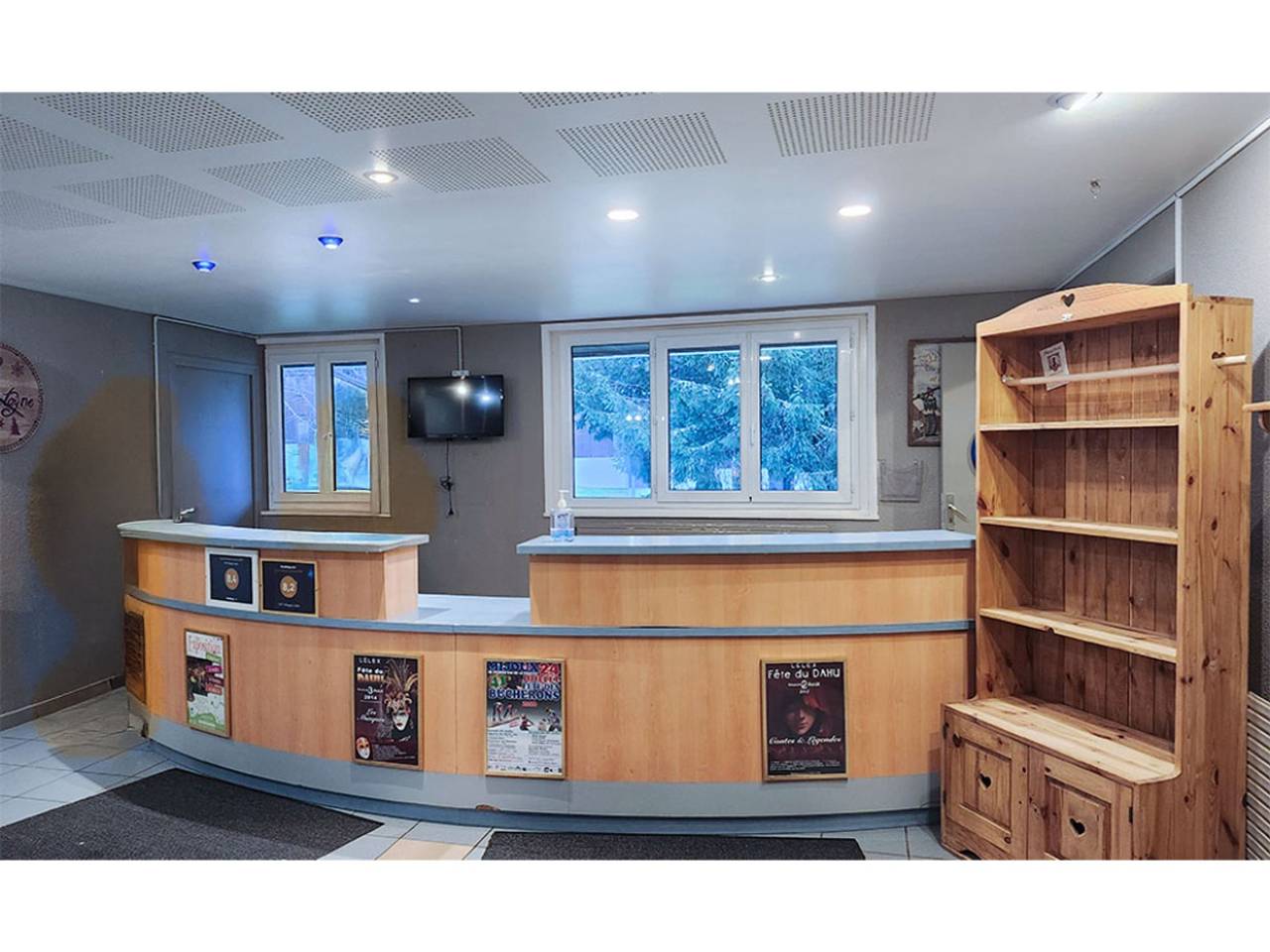 Entire apartment, Les Monts Jura 3P8S in Strettoia in Lélex, Parc naturel régional du Haut-Jura