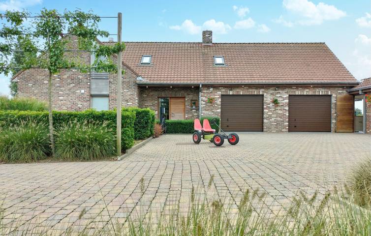 Location de vacances pour 10 personnes, avec Terrasse ainsi que Jardin et Sauna à Poperinge - 2