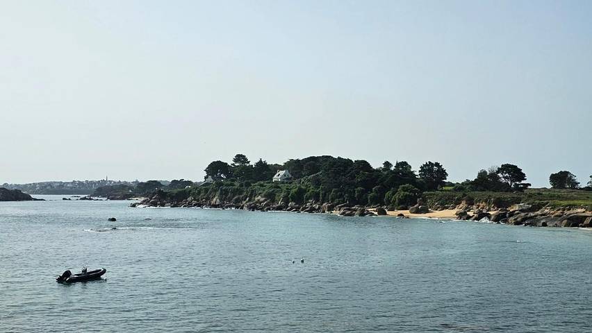 Location de vacances pour 10 personnes, avec vue et jardin à Carantec - 4