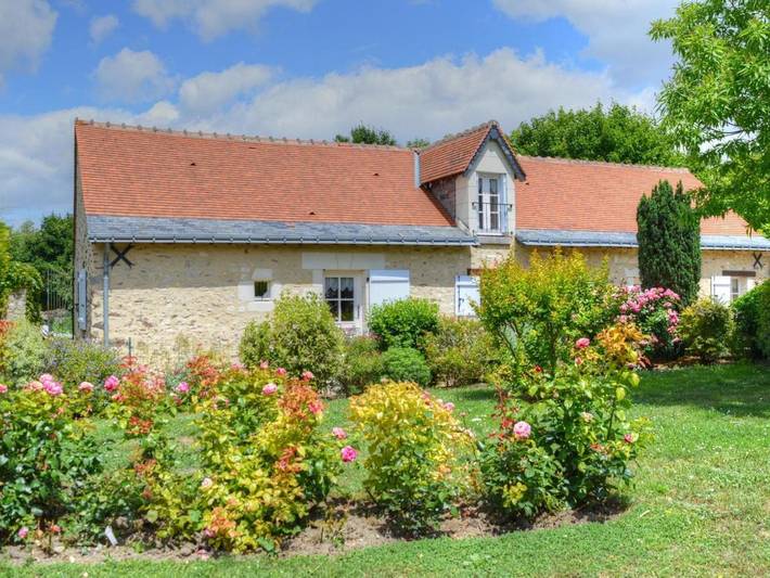 Gîte pour 4 personnes, avec jardin ainsi que terrasse et piscine à Draché