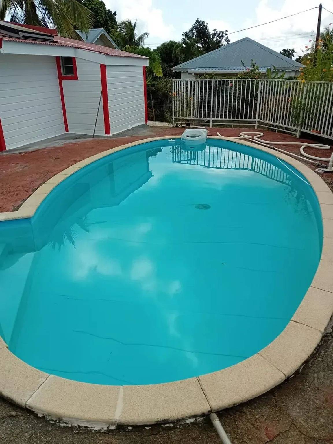 Bungalow chaleureux Sainte-Rose 60 m² piscine in Sainte-Rose, Guadeloupe