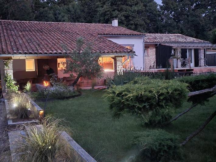 Appartement de vacances pour 2 personnes, avec vue ainsi que jardin et piscine - 1