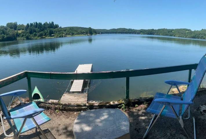 Gîte pour 4 personnes, avec terrasse ainsi que vue sur le lac et jardin - 1