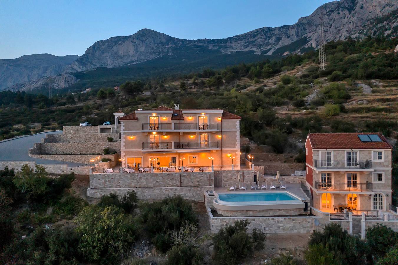 Apartamento vacacional entero, Hotel Nature's Retreat, Deluxe Doppelzimmer mit Balkon und Meerblick in Podgora, Rivera de Makarska