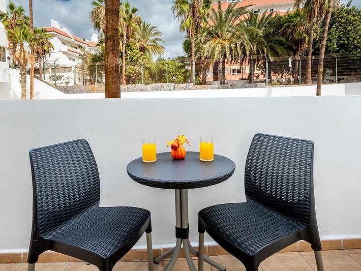 Gîte pour 2 personnes, avec balcon/terrasse ainsi que bassin pour enfant et piscine à Playa de las Américas - 3