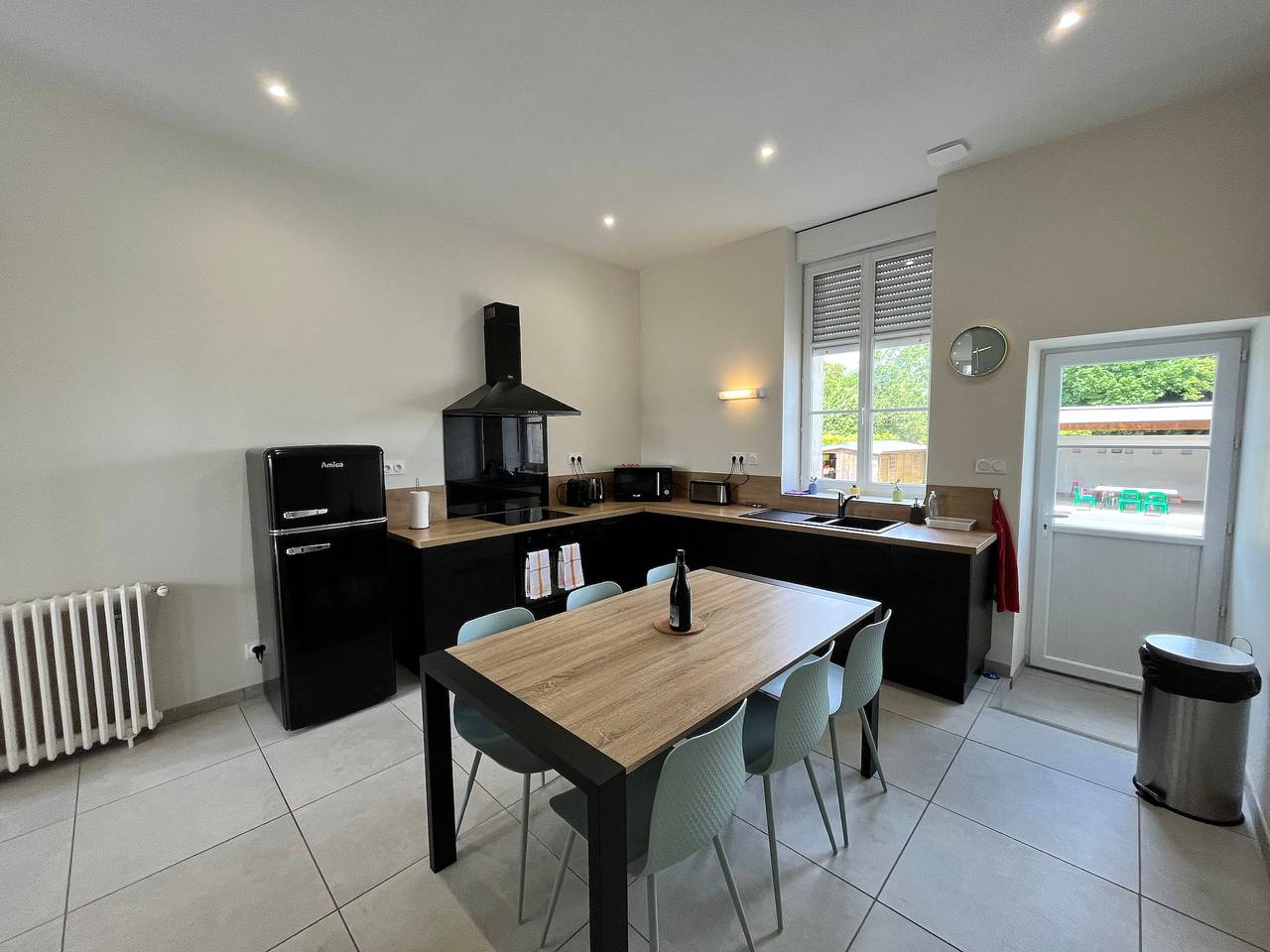 Charming Independent Cottage in Historic School with All-Inclusive Amenities in Paudy, Issoudun region