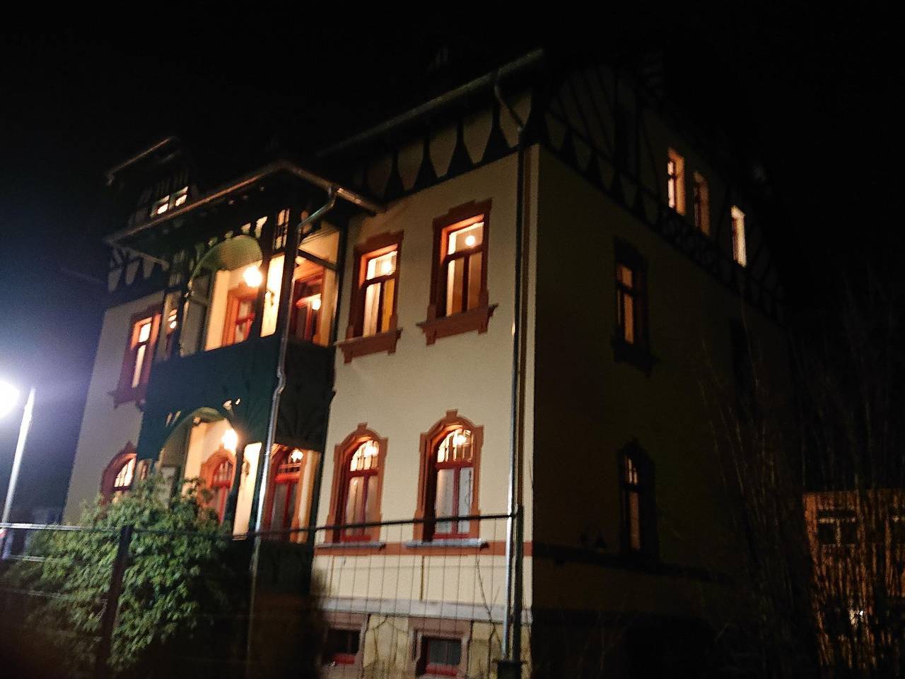 Ganze Ferienwohnung, Villa Weißbach - Haus Hilda - Ferienwohnung Charlie Chaplin in Flöha, Chemnitz und Umgebung