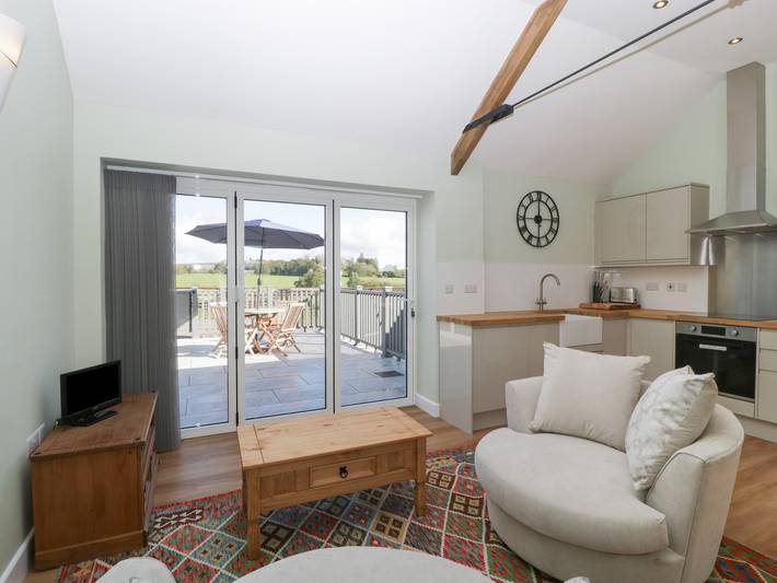 Hytte for 2 personer, med have - 1