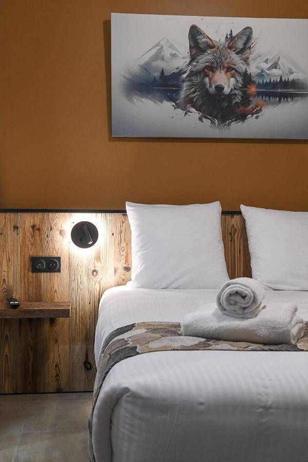 Hôtel pour 2 personnes, avec terrasse ainsi que jardin et vue, animaux acceptés à Belmont-Tramonet - 3