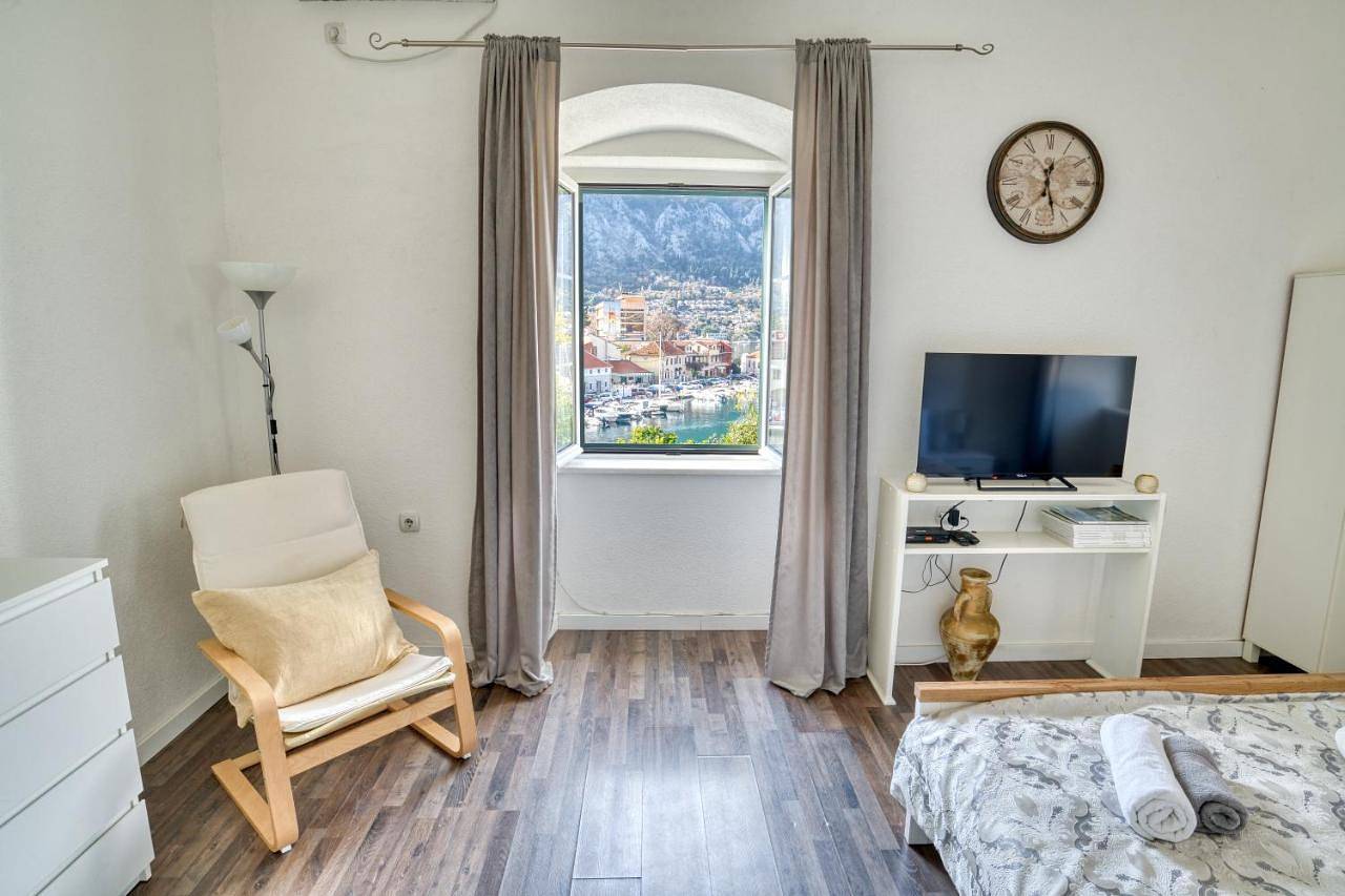 Appartamento intero, One-Bedroom Apartment in Kotor, Bay of Kotor
